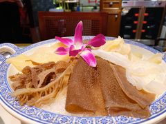川门毛肚七绝-哥老官重庆美蛙鱼头(宝山龙湖店)