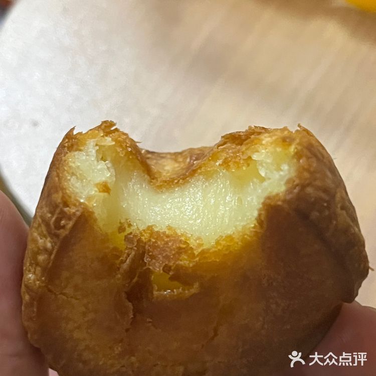 鲍师傅的黄油年糕好好吃啊！沪溪河好吃吗？
