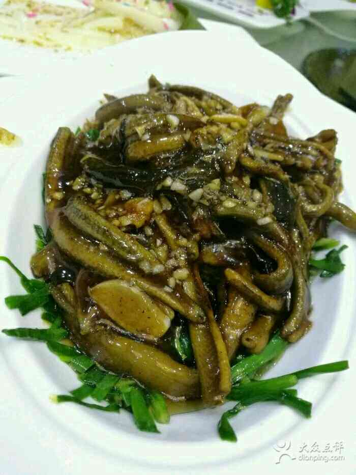 王小厨私房菜(司徒庙路店)-"点了份88元的烧鸡公火锅,一锅里一个鸡头.