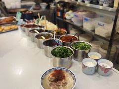 -巍山𤆵肉饵丝