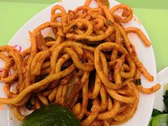 辣白菜炒乌冬-北大家园食堂