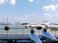 -中茵皇冠假日酒店·棕榈岛湖畔餐厅