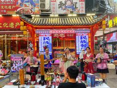 -刘姐啤酒鱼民族演艺餐厅(西街总店)