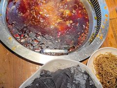 -城墙拐拐火锅(三峡广场黑金冠店)