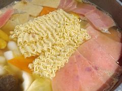 -辛明堂洞韩式芝士年糕火锅(万达店)
