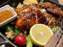 来龙里秘制考鸡-来龙里 精致 东南亚餐室(万象城店)