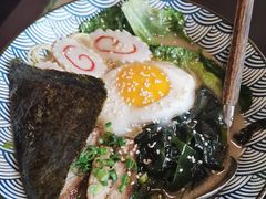 浓厚豚骨玉子拉面-春草居酒屋·晴子の店