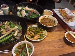 -万记麻辣烫国展总店