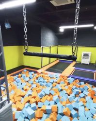 -蹦贝运动中心·蹦床·攀岩·闯关(龙岗店)