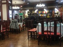 大堂-六和聚传统烤鸭.天津菜(和平店)