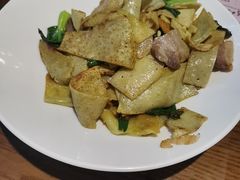 -黄泥岗·地道湖北菜(奥特莱斯店)