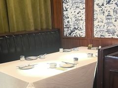 -八府香鸭·啫啫煲(华山路店)