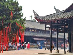 -峨眉山报国寺