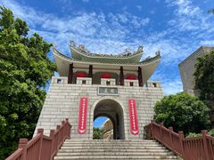 -东山风动石景区