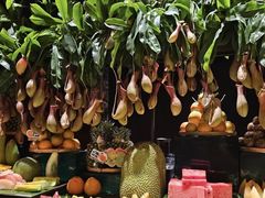 -雍容荟帝王蟹活龙虾展台自助(IFS黑金店)