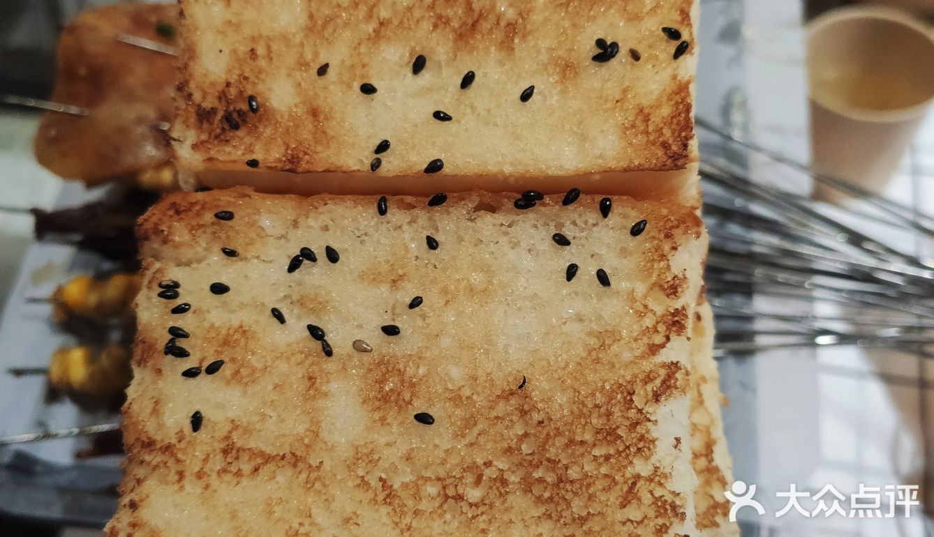 没想到是烧烤店啊氛围拉满！