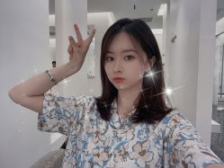 -AYO SALON