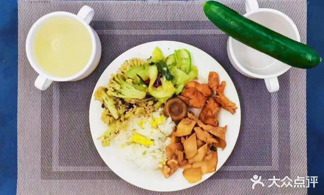 巅峰减重高端减肥训练营(惠州店)图片