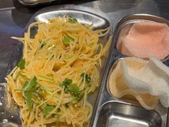 -马路牙子烧烤音乐酒馆(望京店)