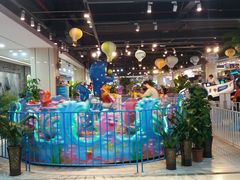 -鸿通城购物中心