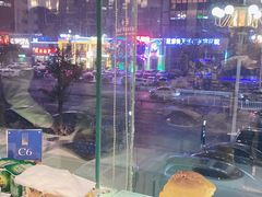 -东方红海鲜百汇(国际大厦店)