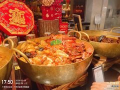-广州万富希尔顿酒店·感趣自助餐厅·金秋蟹宴生蚝海鲜刺身烧烤