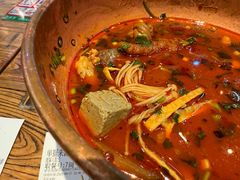 -成都你六姐·牛肉冒菜(上海环宇荟店)