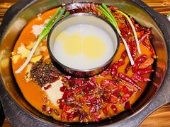 -周幺妹重庆老火锅(银泰城总店)