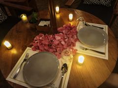 -三亚艾迪逊酒店·海滩烧烤 BARBACOA·现场乐队·浪漫晚餐·烧烤海鲜