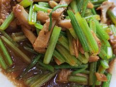 -乔家小院•本地小海鲜•非遗驴肉(万年泉路店)