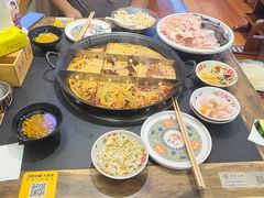 -沸炉重庆老火锅(军事博物馆店)