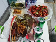 -老街烧烤大排档·地道湖北菜·龙虾馆(汉口火车站店)