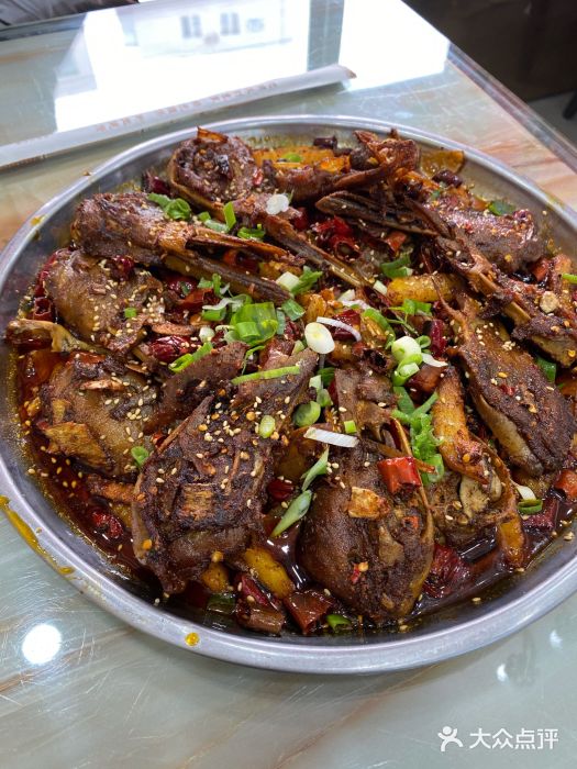 鱼之家小四川水煮鱼干锅鸭头图片