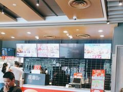 -肯德基(宝利丰店)