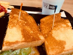 -The Habit Burger Grill 哈比特汉堡(复兴soho店)