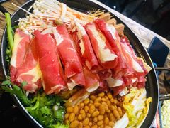 部队锅-MI WU FACTORY米屋美食工厂餐厅(绿地店)