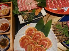 -山川小町·极番烧肉(新地假日广场店)