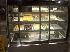 面包甜点陈列柜-大渔铁板烧(花园道店)