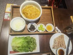 -蟹上黄·蟹黄面·江南糖水(人民广场店)