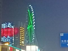 -泰盛楼顶摩天轮