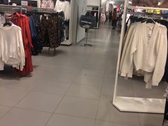 -优衣库(红谷滩万达店)