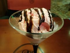 草莓冰淇淋-SPR COFFEE(兴正元店)