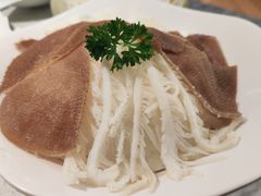 -潮牛壹号鲜牛肉火锅(光谷天地店)
