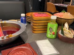 -牛YO寿喜烧·铁板烧和牛火锅自助(市府恒隆店)