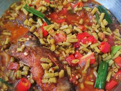 酸焖禾花鱼-桂林肥仔·中华餐饮名店(园湖店)