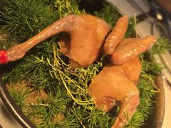 -弦月窗LUNETTE BY AMANDA(复兴路店)