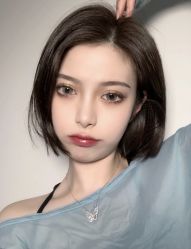 -变画·发型STUDIO