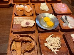 -银米·云南传统过桥米线(双廊黑金冠店)