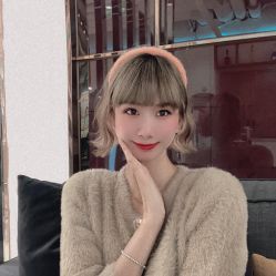 -BULB STUDIO 巴柏明星发型工作室