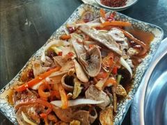 -乐山食古香跷脚牛肉